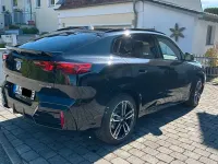 Gebraucht BMW iX2 M Sport 150 kW (204 PS) 2025 Schwarz SUV