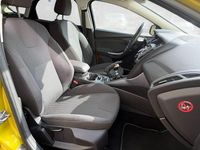Gebraucht Ford Focus Titanium 150 PS (110 kW) 2012 Gelb Limousine
