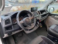 Gebraucht VW Transporter 204 PS (150 kW) 2018 Candyweiss Van