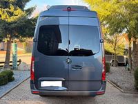 Gebraucht Mercedes Sprinter 163 PS (119 kW) 2021 Grau Van