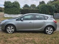 Gebraucht Opel Astra 110 PS (80 kW) 2012 Grau Limousine