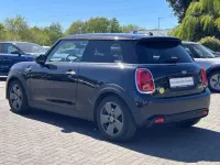 Używany Mini Cooper 135 kW (184 KM) 2023 Czarny Hatchback