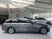 Gebraucht Mercedes E220 Avantgarde 194 PS (142 kW) 2017 Grau Limousine