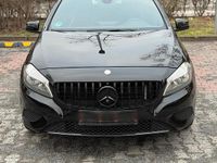 Gebraucht Mercedes A180 122 PS (89 kW) 2013 Schwarz Kleinwagen