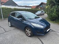 Gebraucht Ford Fiesta Trend 101 PS (74 kW) 2016 Blau Limousine