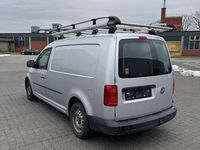 Gebraucht VW Caddy Maxi 102 PS (75 kW) 2015 Silber Van / Kleinbus