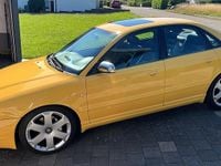 Używany Audi S4 265 KM (194 kW) 1998 Żółty Sedan/Limuzyna
