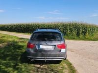 Gebraucht BMW 318 143 PS (105 kW) 2008 Grau Kombi
