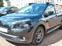 Używany Citroën C4 Shine 82 KM (60 kW) 2017 Czarny SUV