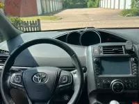 Gebraucht Toyota Verso Comfort 132 PS (97 kW) 2017 Grau Van / Kleinbus