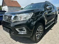 Gebraucht Nissan Navara Tekna 163 PS (119 kW) 2017 Schwarz Pickup