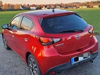 Gebraucht Mazda 2 Edition 90 PS (66 kW) 2015 Rot Kleinwagen