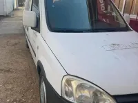 Gebraucht Opel Combo 72 PS (52 kW) 2006 Weiß Van / Kleinbus