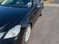 Gebraucht Mercedes E200 184 PS (135 kW) 2012 Schwarz Kombi