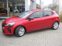 Używany Renault Clio V Evolution 91 KM (66 kW) 2024 Czerwony Sedan/Limuzyna