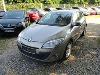 Gebraucht Renault Mégane Dynamique 131 PS (96 kW) 2012 Stone Limousine