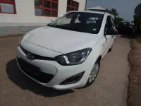 Gebraucht Hyundai i20 Edition 86 PS (63 kW) 2013 Weiß Kleinwagen