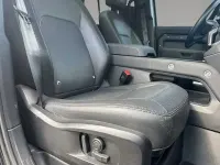 Gebraucht Land Rover Defender SE Dynamic 304 PS (223 kW) 2023 Santorini black SUV