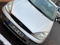 Gebraucht Ford Focus 100 PS (73 kW) 2002 Grau Kleinwagen