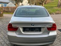 gebraucht BMW 320e 90