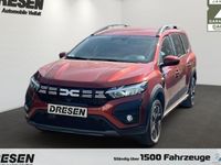Neu Dacia Jogger Expression 110 PS (80 kW) 2025 Grün Van / Kleinbus