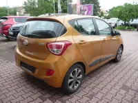 Gebraucht Hyundai i10 Style 87 PS (63 kW) 2016 Orange Kleinwagen