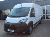 Gebraucht Peugeot Boxer 179 PS (131 kW) 2025 Weiß Van