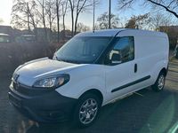 Gebraucht Fiat Doblò 95 PS (69 kW) 2018 Weiß Van / Kleinbus