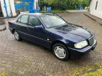 Gebraucht Mercedes C180 122 PS (89 kW) 2000 Blau Limousine