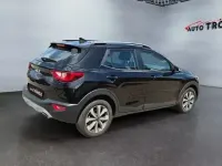 Używany Kia Stonic Vision 120 KM (88 kW) 2023 Czarny SUV
