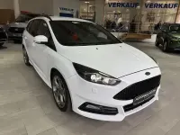 Usata Ford Focus ST 250 CV (183 kW) 2017 Bianco Station wagon