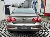 Gebraucht VW Passat 160 PS (117 kW) 2011 Coupé