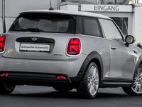 Gebraucht Mini Cooper SE Classic 135 kW (184 PS) 2023 Weiß Kleinwagen
