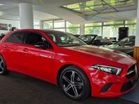 Gebraucht Mercedes A200 Night 150 PS (110 kW) 2019 Rot Limousine