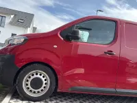 Gebraucht Peugeot Expert 150 PS (110 kW) 2019 Rot Van