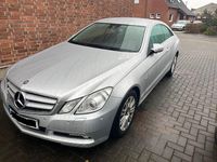 Gebraucht Mercedes E250 Elegance 204 PS (150 kW) 2009 Silber Coupé