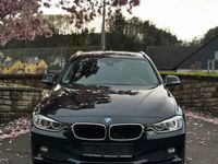 gebraucht BMW 320 d xDrive Touring Automatik Head-Up