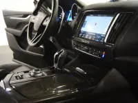 Gebraucht Maserati Levante 430 PS (316 kW) 2017 Schwarz SUV