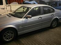 Gebraucht BMW 318 118 PS (86 kW) 1999 Silber Limousine