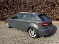Gebraucht Audi A3 116 PS (85 kW) 2019 Grau Limousine