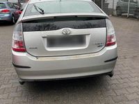 Gebraucht Toyota Prius 77 PS (56 kW) 2004 Grau Kleinwagen