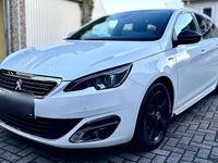 Gebraucht Peugeot 308 Allure Top 131 PS (96 kW) 2017 Weiß Kombi