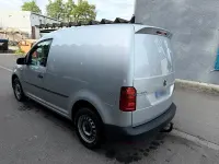 Używany VW Caddy 75 KM (55 kW) 2020 Srebrny Minivan