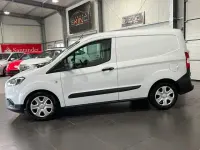 Używany Ford Transit 101 KM (74 kW) 2021 Biały Minivan