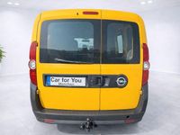 Usado Opel Combo 105 HP (77 kW) 2015 Amarelo Monovolume