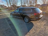 Gebraucht VW Passat 150 PS (110 kW) 2018 Schwarz Kombi