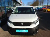 Gebraucht Peugeot Partner Premium 102 PS (75 kW) 2019 Weiß Van / Kleinbus