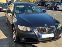 Gebraucht BMW 320 170 PS (125 kW) 2010 Blau Coupé
