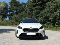 Gebraucht BMW M135 Efficient Dynamics 300 PS (220 kW) 2025 Weiß Kleinwagen