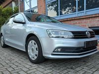 Gebraucht VW Jetta 105 PS (77 kW) 2015 Silber Limousine